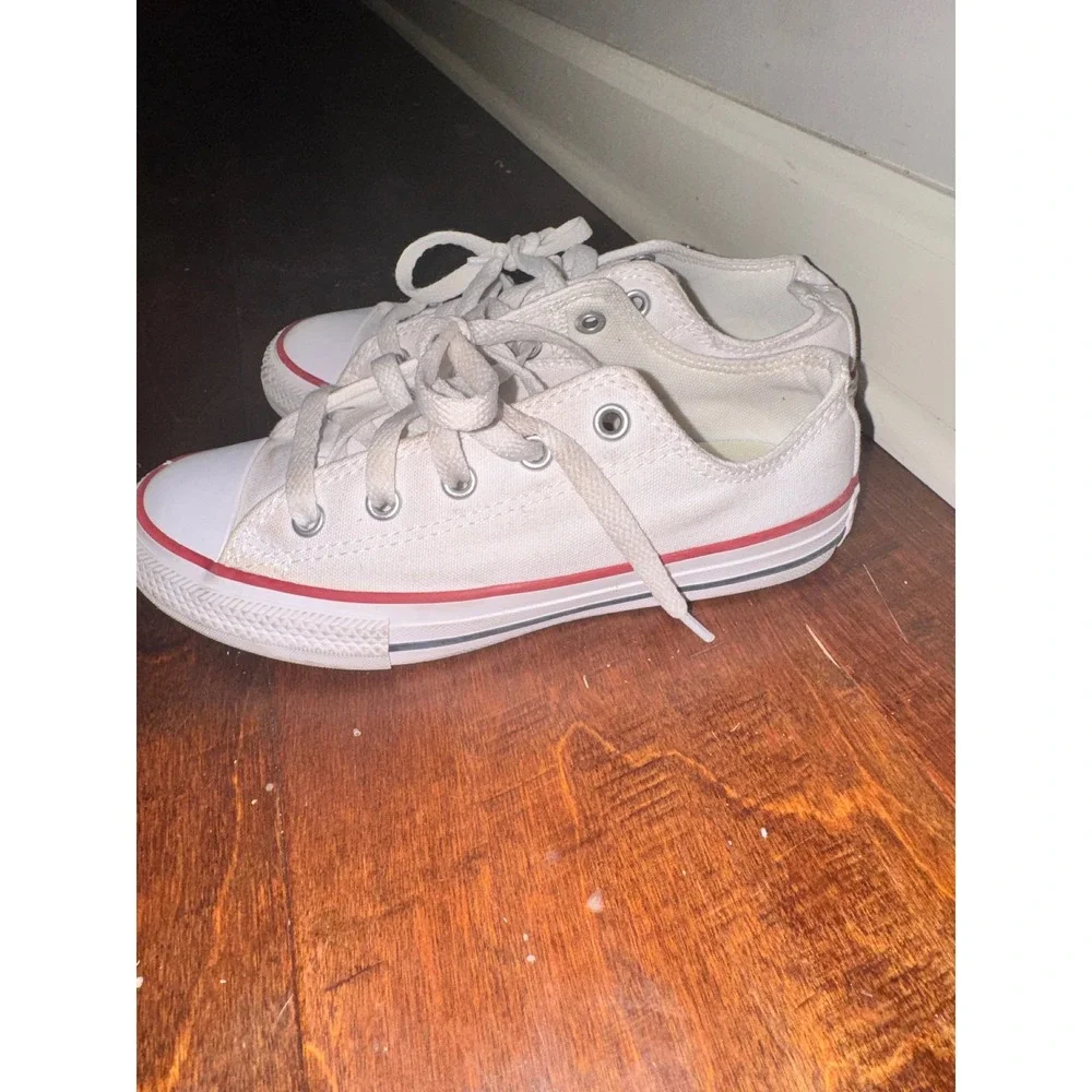 Converse Chuck Taylor All Star Low Top White Canvas Youth Sneakers 3J256 Size 1Y